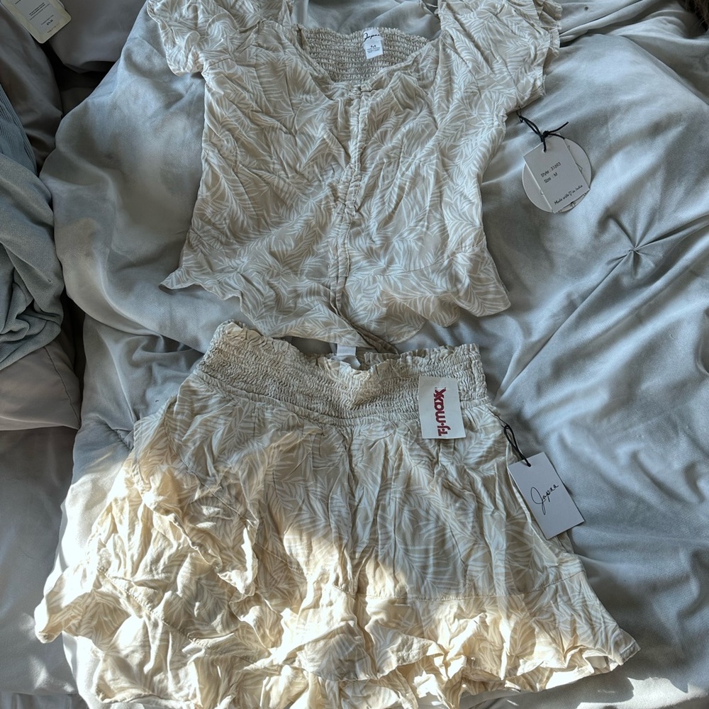 Matching set - Picture 2 of 6